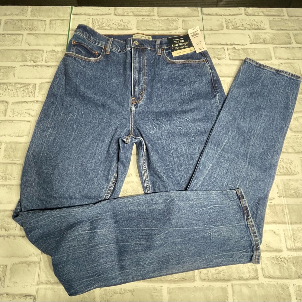 Abercrombie & Fitch Blue Slim Straight Jeans curve love. Size 14 extra long. NEW